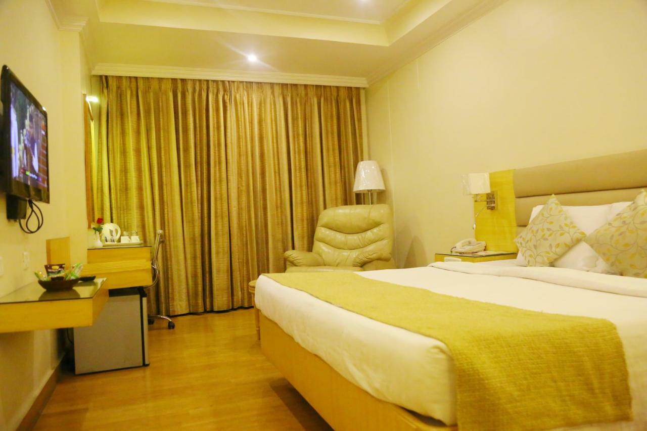 Royal Fort Hotel Visakhapatnam Eksteriør bilde