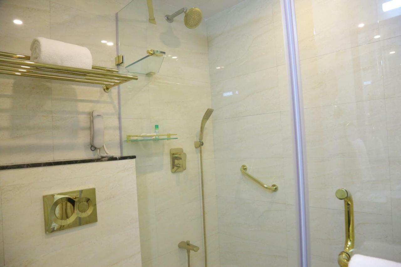 Royal Fort Hotel Visakhapatnam Eksteriør bilde