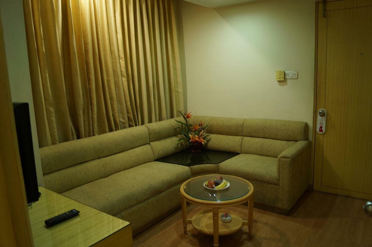 Royal Fort Hotel Visakhapatnam Eksteriør bilde