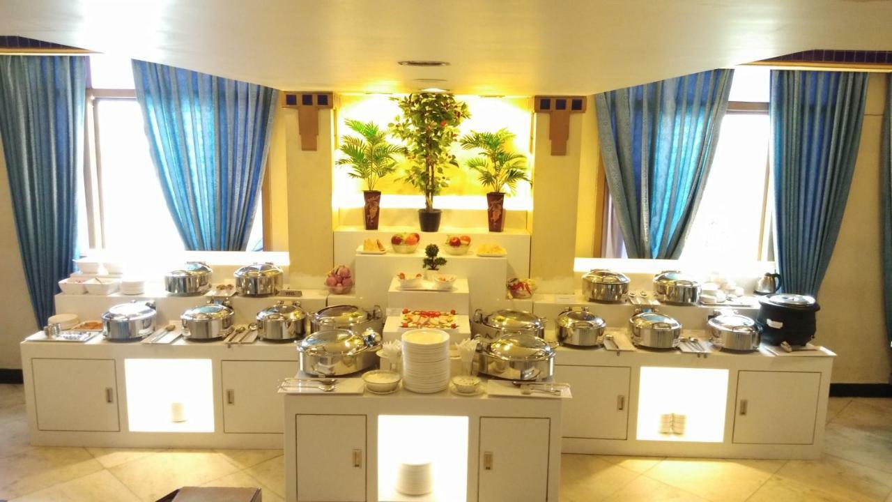 Royal Fort Hotel Visakhapatnam Eksteriør bilde